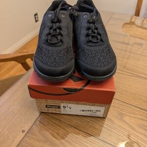 PROPET W5102 TRAVEL ACTIVE lace up WOMENS LITE WEIGHT BLACK MESH WALKER Size 9.5